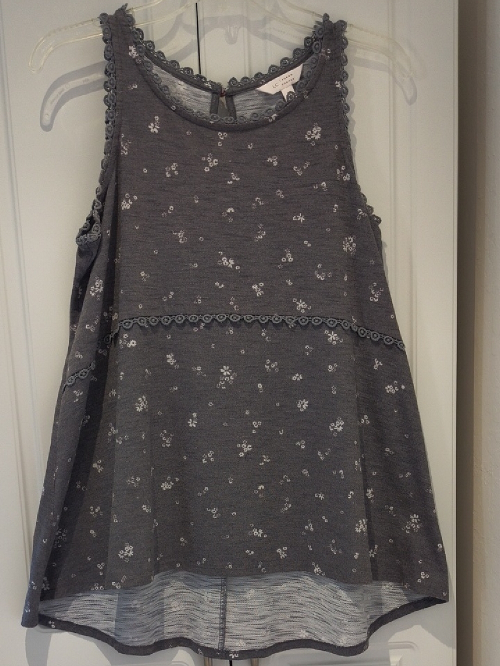 LC Lauren Conrad Gray Floral Lace-Trim Swing Top